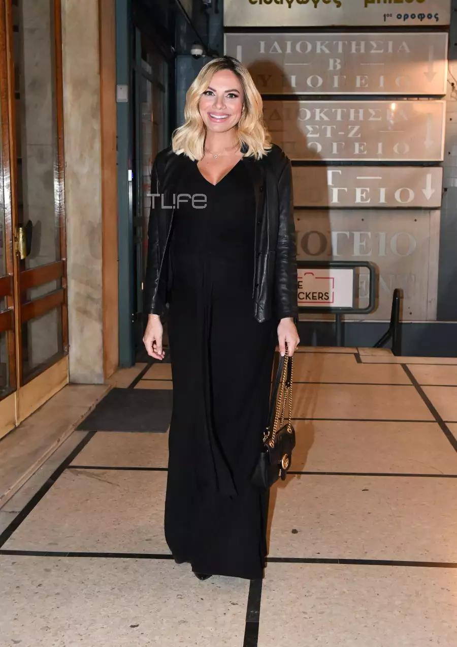 Παραμένει εντυπωσιακή και με τέλειες αναλογίες: Η ετοιμόγεννη Ιωάννα Μαλέσκου δεν έχει πάρει γραμμάριο στον 9ο μήνα εγκυμοσύνης της