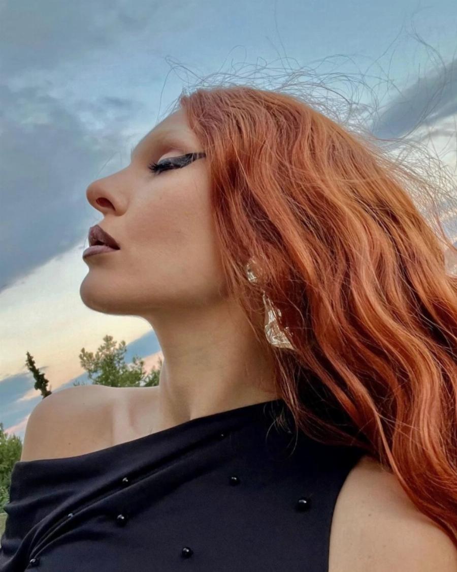 Ολόιδια με τη Φουρέιρα: Η Τάμτα στα 42 της, έκανε την μεγαλύτερη αλλαγή που έχει κάνει ποτέ και έγινε αγνώριστη