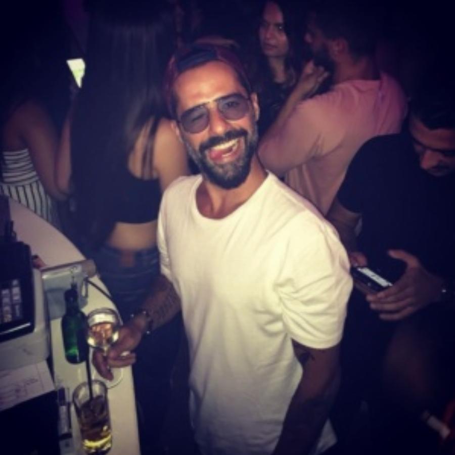 Αγνώριστος ο γόης του Fame Story 2: O Γιώργος Χρήστου άφησε τις πίστες και διαπρέπει ως επιχειρηματίας 20 χρόνια μετά