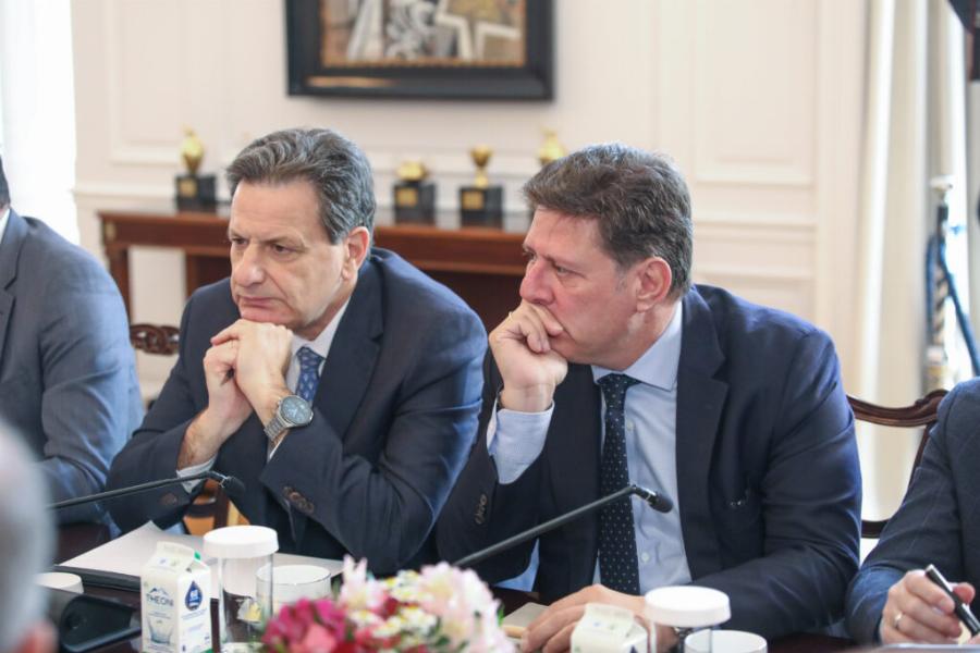 Συντετριμμένος ο Άδωνις Γεωργιάδης: Βαρύ το κλίμα στο υπουργικό συμβούλιο για τα Τέμπη