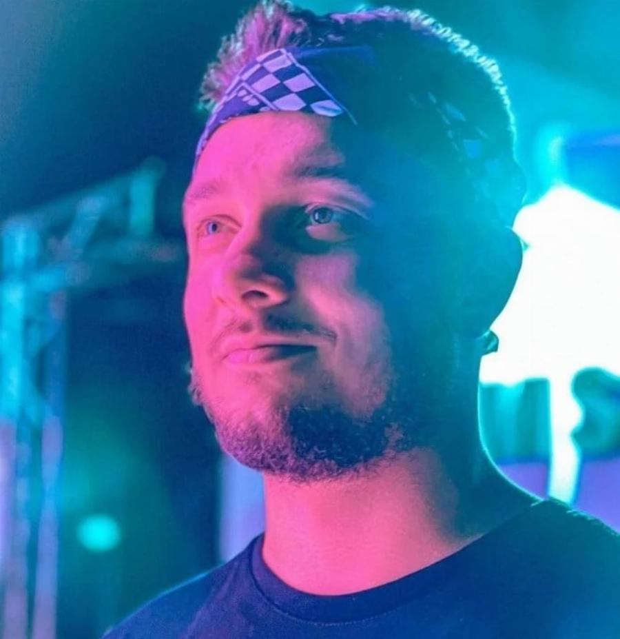 Μεγαλώνει η μακάβρια λίστα στα Τέμπη: Νέα παιδιά και οικογενειάρχες τα τραγικά πρόσωπα του φονικού δυστυχήματος