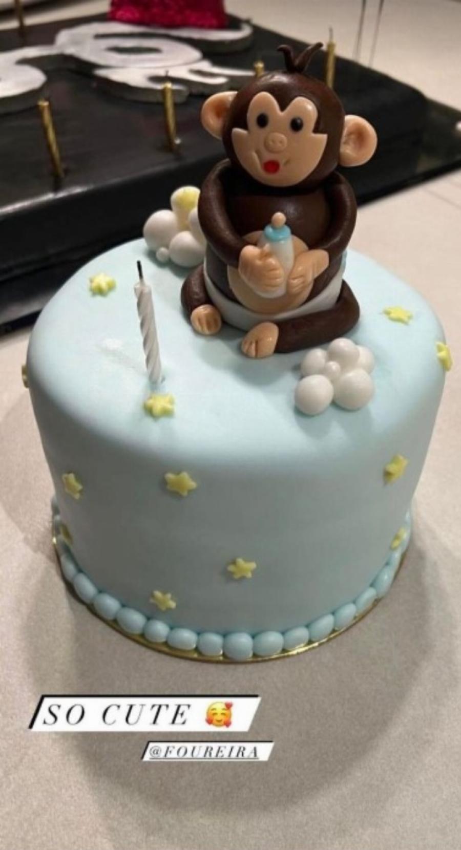 Μας άφησε με το στόμα ανοιχτό η Φουρέιρα: Δείχνει 1η φορά το σώμα της μετά τη γέννα και είναι πιο εντυπωσιακή από ποτέ