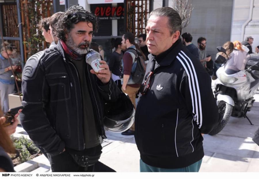 Ο καλλιτεχνικός κόσμος έδωσε το “παρών” για τα Τέμπη: Πολλοί γνωστοί ηθοποιοί και καλλιτέχνες στη συγκέντρωση