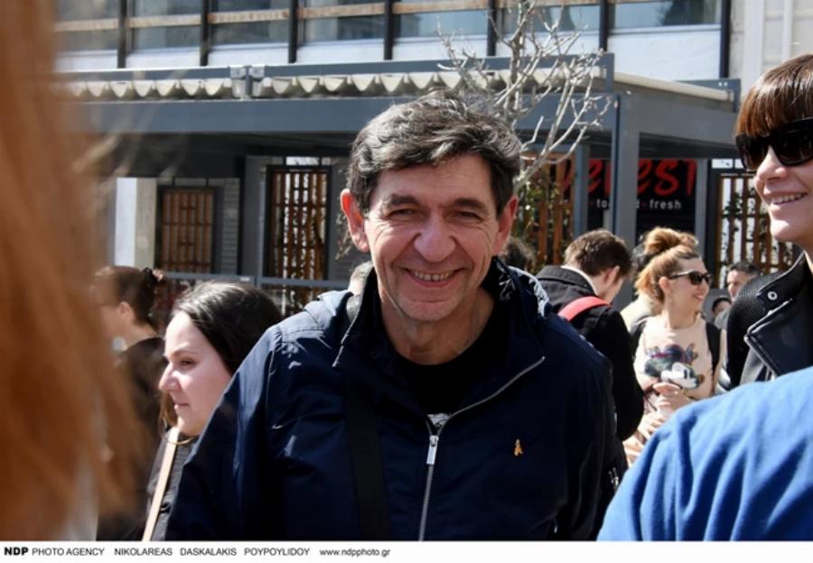 Ο καλλιτεχνικός κόσμος έδωσε το “παρών” για τα Τέμπη: Πολλοί γνωστοί ηθοποιοί και καλλιτέχνες στη συγκέντρωση