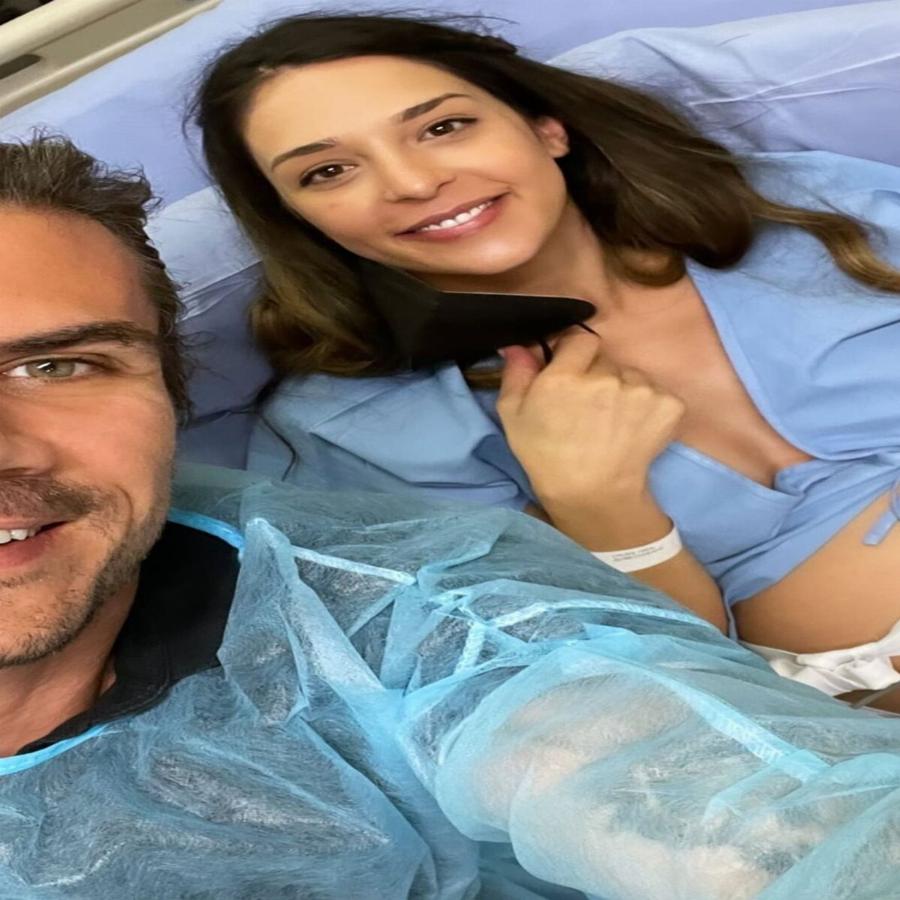 Έπεσαν βροχή τα likes: Όλο το Ίντερνετ σήμερα μιλάει για την κόρη του Άκη Πετρετζίκη και την φώτο που ανέβασε