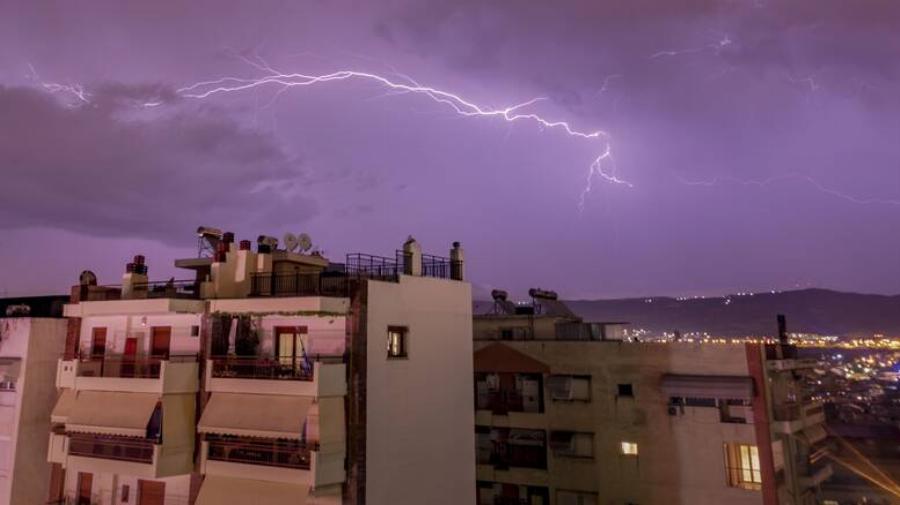 Βροχές και παγωνιά στην Αττική: Νέο έκτακτο δελτίο της ΕΜΥ προειδοποιεί για ισχυρά καιρικά φαινόμενα