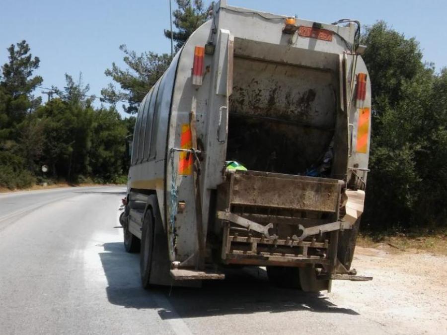 Ο «Απορριμματοφορέας» που σαρώνει το διαδίκτυο: Το νέο rock τραγούδι για τους εργαζόμενους στην καθαριότητα της χώρας