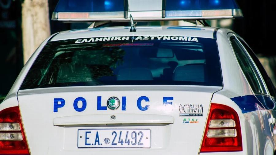 «Γέφυρα ζωής» για βρέφος με σπασμούς:  Αστυνομικοί έφτασαν στο Μαρούσι σε ελάχιστα λεπτά και έσωσαν το μωρό