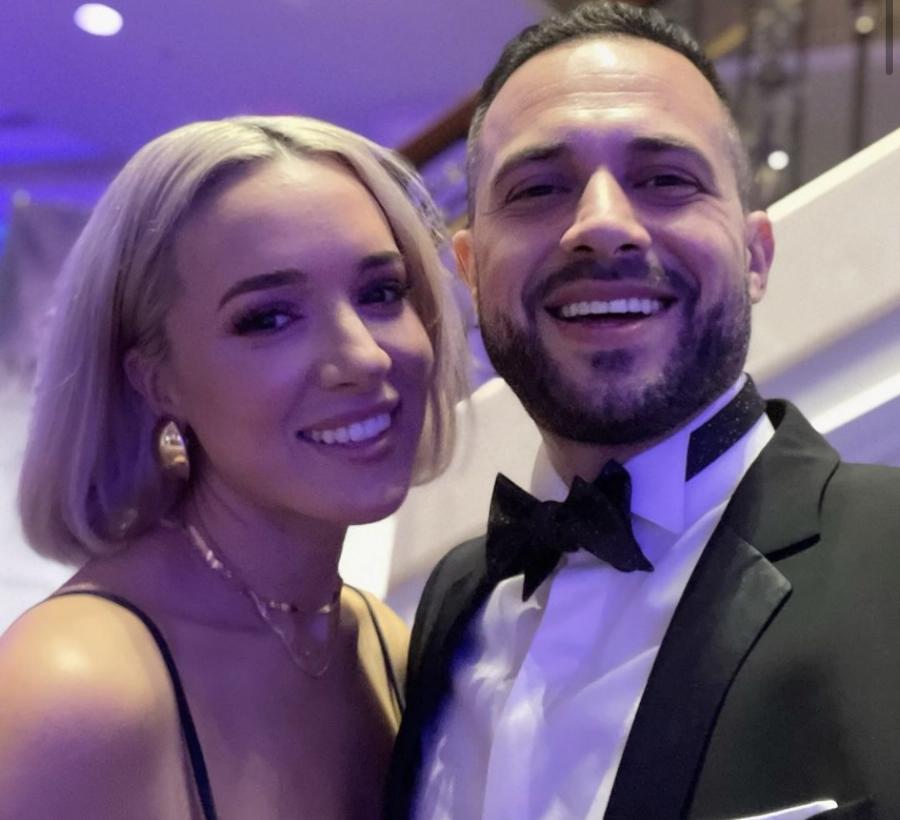 Κατάξανθο και ακόμα πιο κοντό: Η απίθανη αλλαγή της Καλομοίρας στην εμφάνισή της που ελάχιστες θα τολμούσαν