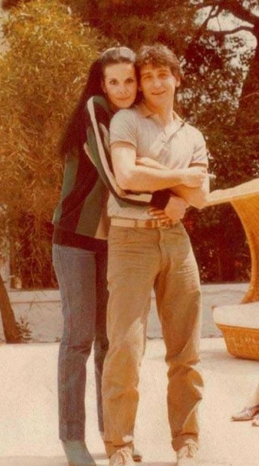 Η Ελενα Ναθαναήλ όπως δεν την έχουμε ξαναδεί: Ήταν Μάρτιος όταν άφησε τη τελευταία της πνοή η Ελληνίδα θεά των ’70s – Σπάνιες φωτό από τη ζωή της