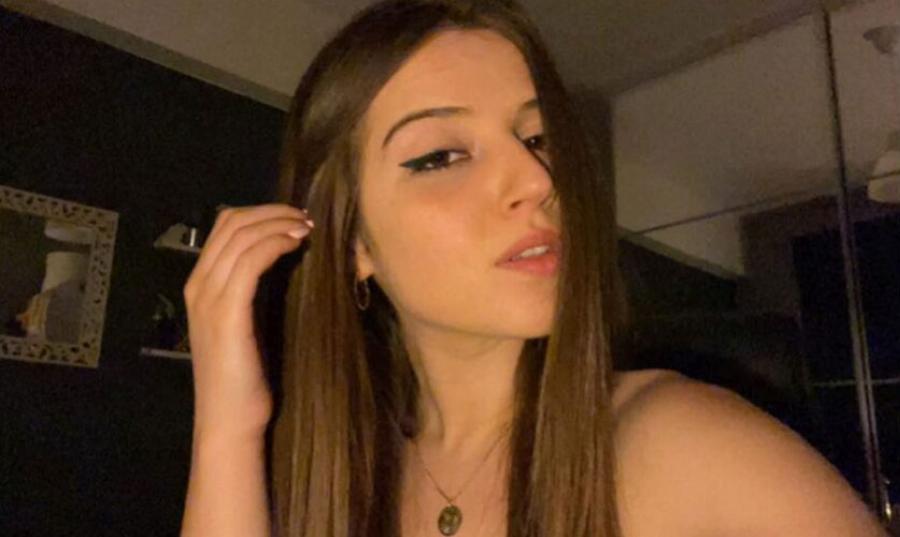 “Αφήστε να τη δω στο πλάνο”: Ξέσπασε σε λυγμούς η γιαγιά της Φραντζέσκα που έχασε τη ζωή της στα Τέμπη