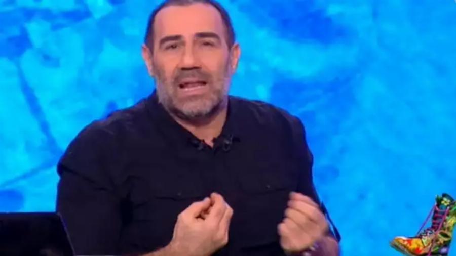 «Δώσε πόνο, λες όσα λέμε όλοι μας κάθε μέρα»: Αποθεώθηκε ο Αντώνης Κανάκης μετά την παρέμβασή του