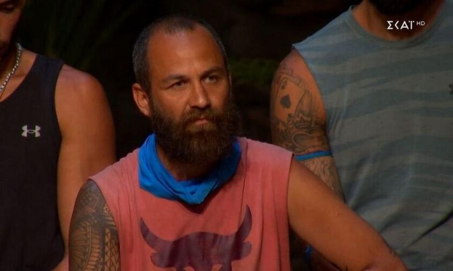 Ο Μισθοφόρος “έκαψε” τη παραγωγή του Survivor: “Άλλα λέει ο εργοδότης, άλλα βάζετε τον παρουσιαστή να πει”