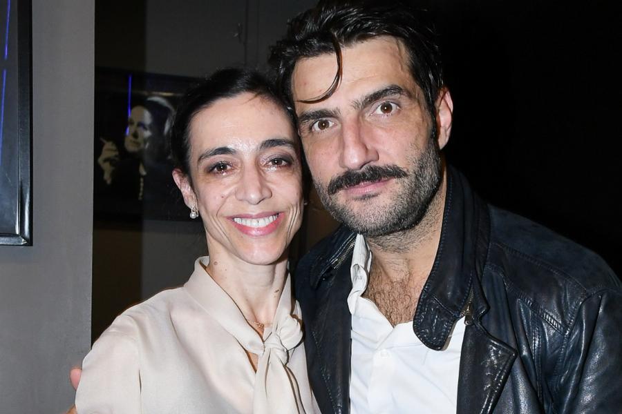 Όλοι είδαν το σχόλιο της: Η σύντροφος του Νίκου Κουρή σχολίασε τη φώτο του που είναι αγκαλιά με τη Σμαράγδα Καρύδη