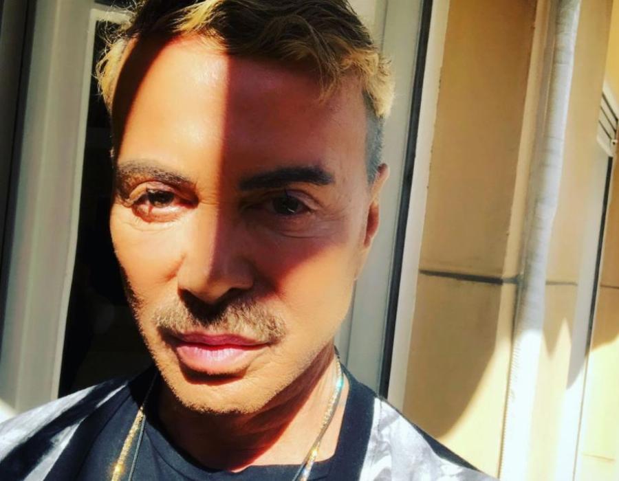 “Υπερήφανη Ελλάδα μου”: Η εορταστική φώτο του Λάκη Γαβαλά και όλοι κοιτούσαν τα χέρια του