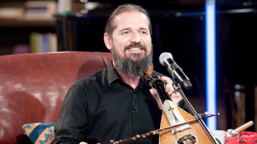 «Δεν με αγγίζουν οι λασπολογίες και η ανθρωποφαγία»: Ο λυράρης που καταδικάστηκε σε 8 χρόνια φυλακή για υπεξαίρεση €1,6 εκατ. «σπάει» τη σιωπή του