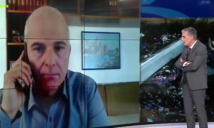 «Σκοπός της ζωής μου να τιμωρηθούν»: «Απασφάλισε» ο δικηγόρος που έχασε την 20χρονη κόρη του στο τρένο του θανάτου στα Τέμπη