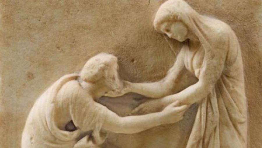 Το μεγαλείο των Ελλήνων: Η αρχαία ελληνική ευχή της μάνας στον γιό, με έξι λέξεις και μόνο φωνήεντα