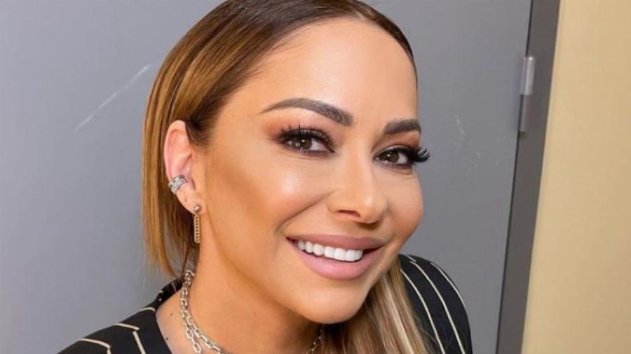 Λες και είναι 38 αντί για 48: Η Μελίνα Ασλανίδου ποζάρει άβαφη, χωρίς ρετούς και άφησε τους πάντες άφωνους