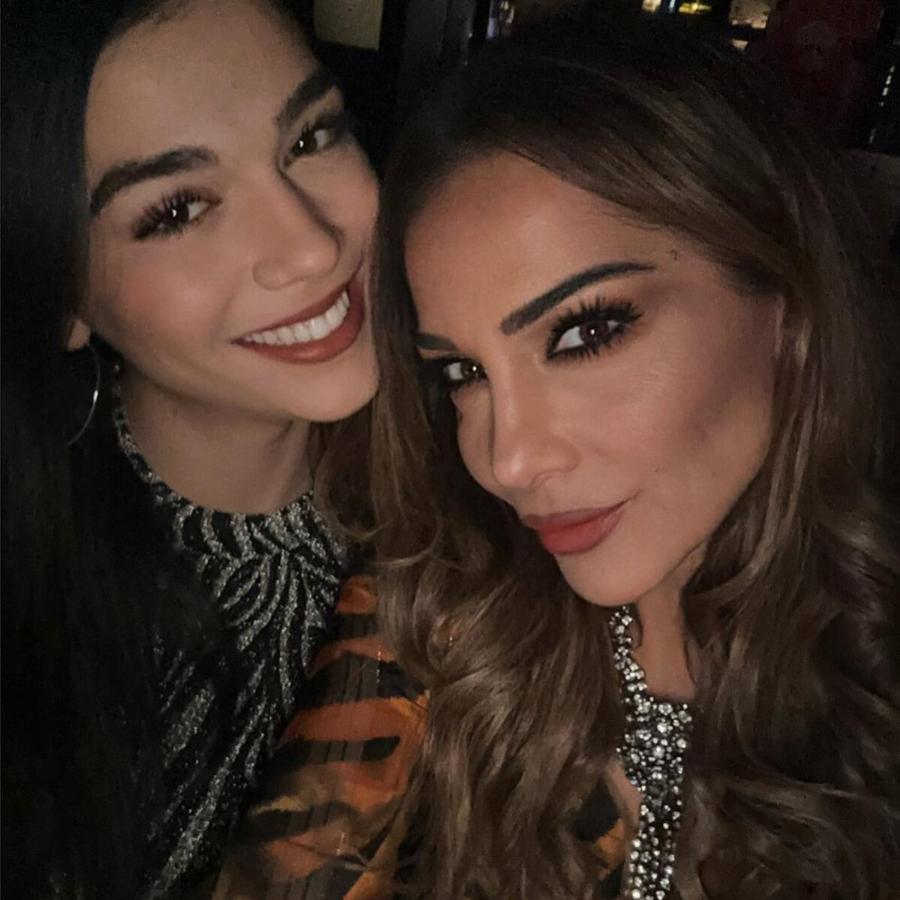 Όλα τα βλέμματα πάνω στο φόρεμα της: Σούσουρο με τη Μελίνα Νικολαΐδη σε γνωστό μαγαζί, δεν την γνώρισε κανένας