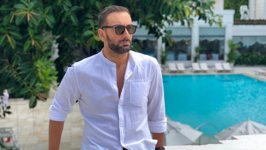 Μέσα στη χλιδή με πισίνα, κρύσταλλα, γυμναστήριο: Η εξωπραγματική 3όροφη βίλα του Κοκλώνη έχει μέχρι και μυστικό δωμάτιο