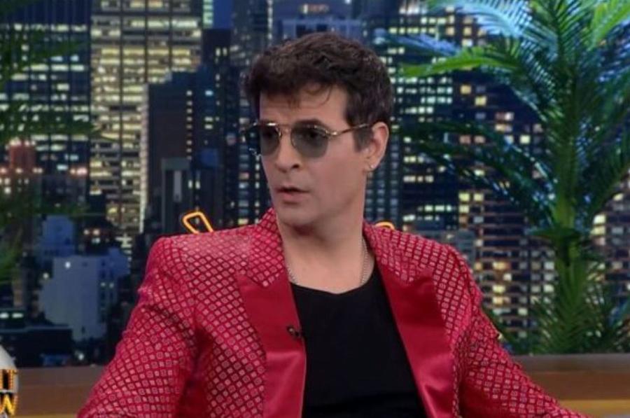 Έκπληκτος ο Αρναούτογλου: Ο Νίνο αποκάλυψε τι κάνει εδώ και χρόνια, με σκοπό να το δουν τα παιδιά του μετά τα 35