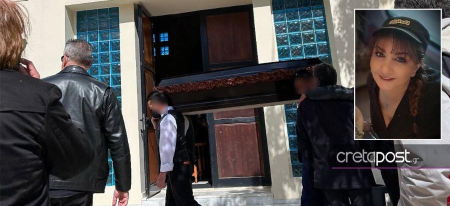 «Παιδάκι μου, παιδάκι μου»: Όλη η Ελλάδα δάκρυσε με τη μάνα της 50χρονης Μαίρης που «χάθηκε» στο κυλικείο του μοιραίου τρένου