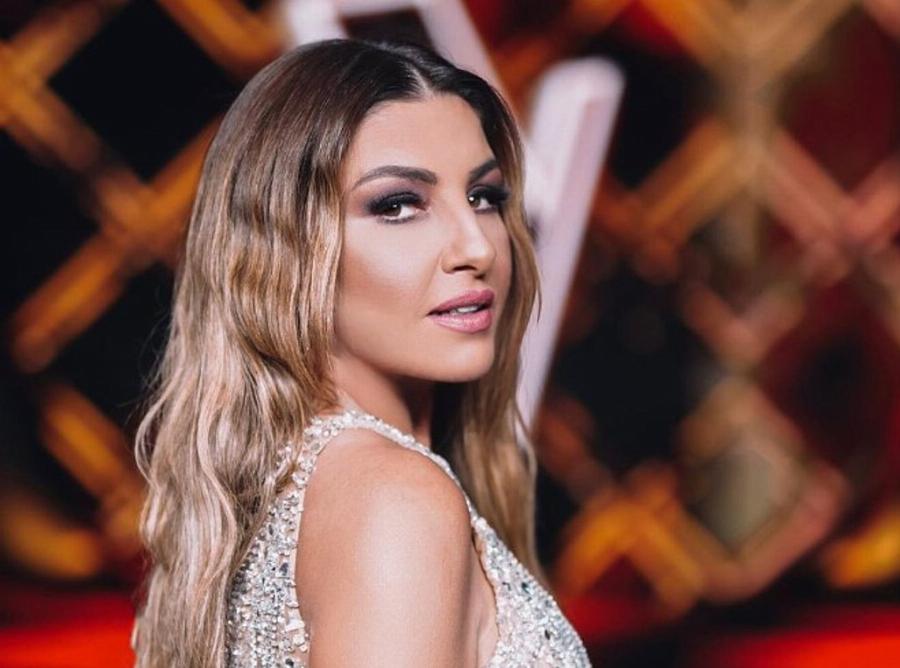 «Θα ξεχάσουμε και τα βασικά»: Σούσουρο στο Twitter με την Έλενα Παπαρίζου μετά τη δήλωση για τα “άφυλα παιδιά”