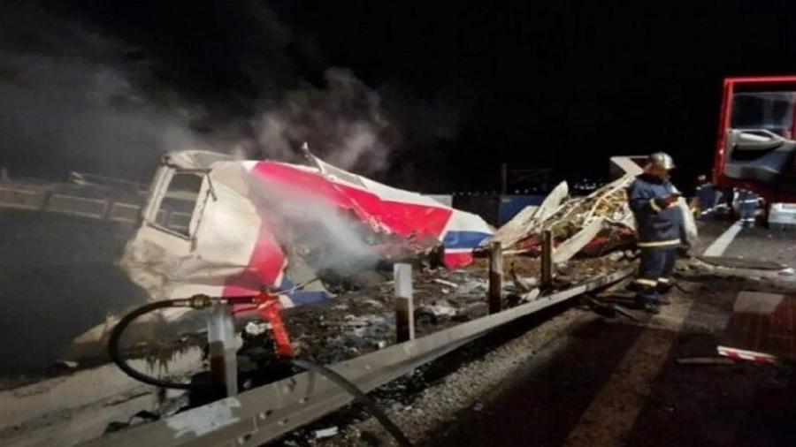 Τραγωδία στα Τέμπη: Στους 38 οι νεκροί και 53 τραυματίες νοσηλεύονται – Σε εξέλιξη η επιχειρήση απεγκλωβισμού