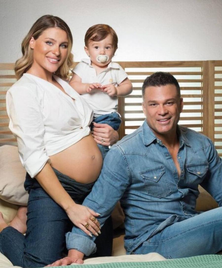 «Έλιωσε» το Instagram: Ο Κώστας Σόμμερ έδειξε για 1η φορά το πρόσωπο της 3,5 μηνών κόρης του