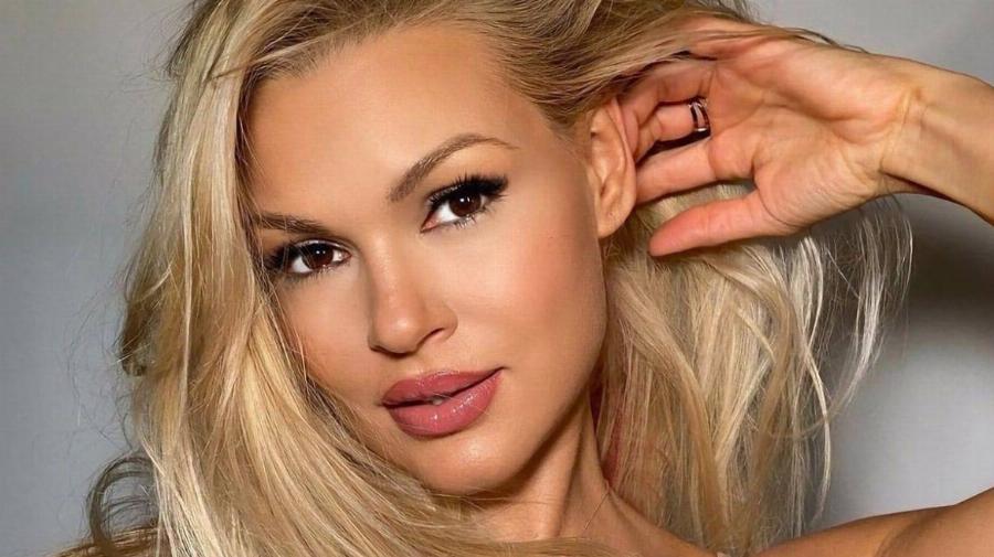 Δεν το περίμενε κανείς: Σε σχέση γνωστός ποδοσφαιριστής της ΑΕΚ με πασίγνωστη ξανθιά ηθοποιό