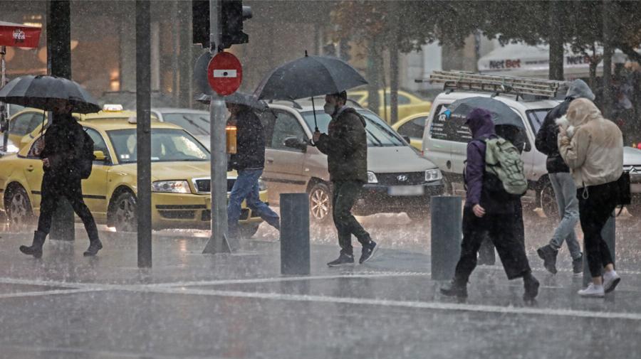 Πλησιάζει η κακοκαιρία: Έκτακτο δελτίο επιδείνωσης – Άστατος ο καιρός με βροχές, καταιγίδες, μέχρι και χιόνια