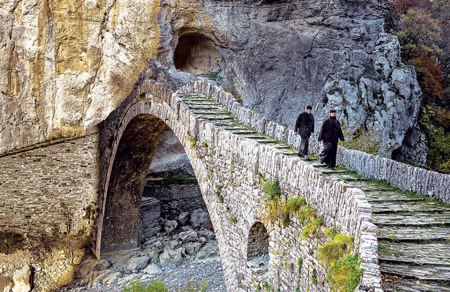 Σαν ζωγραφιά της Άνοιξης: Αυτά είναι τα 5 γραφικά μέρη στην Ελλάδα για να κάνεις την απόδραση σου το Πάσχα