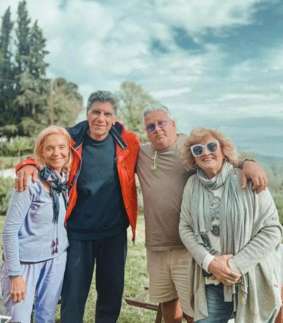 Μια από τις πιο όμορφες Ελληνίδες: Η κόρη της Υρώς Μανέ, Φαίδρα Νταϊόγλου έχει ταλέντο και είναι σαν μούσα οίκου μόδας