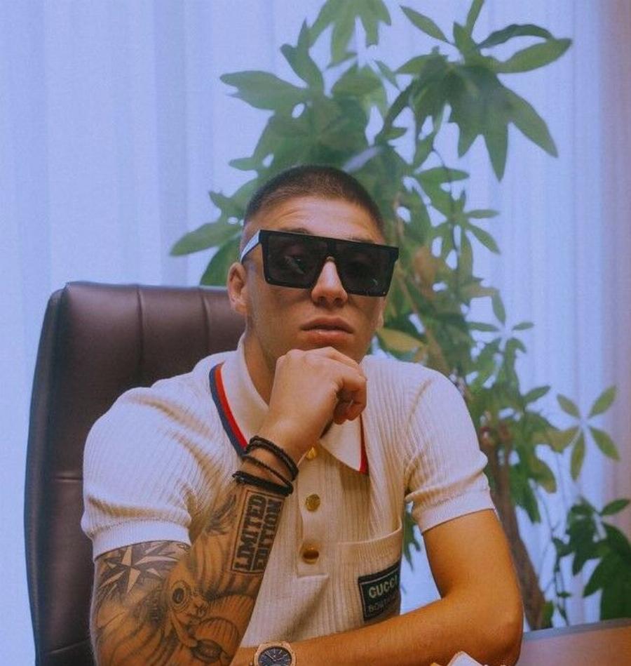 Η χλιδάτη ζωή του Trannos: Η πολυτελής βίλα με την τεράστια πισίνα – «Δουλεύω 14 ώρες τη μέρα» λέει ο ίδιος