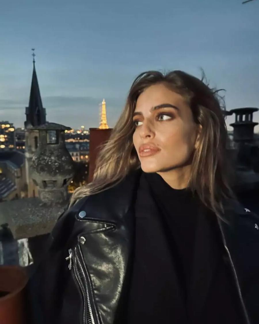 Μοντέλο, μικρότερη του και ίδια η Μαλέσκου: Όσα δεν γνωρίζατε για την Ασημένια που τρέλανε τον Οικονομόπουλο