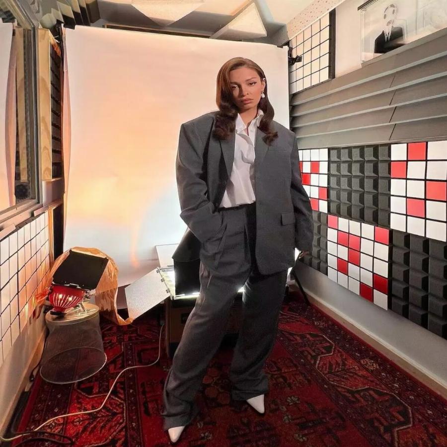 Το πήγε σε άλλο επίπεδο: Η Ελένη Φουρέιρα έκανε το βήμα, φόρεσε τα ρούχα που λίγες τολμούν και έκανε θραύση