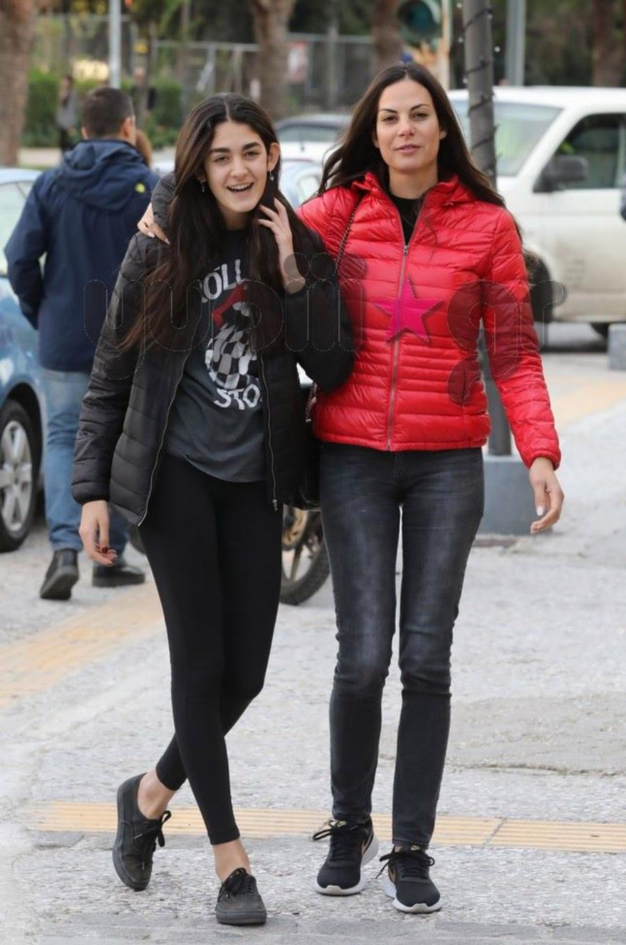 Πήρε την ομορφιά της μητέρας της: Η κόρη της Εύης Βατίδου και του Αλέξη Κούγια, Μάιρα, έγινε 17 χρόνων και είναι πανύψηλη