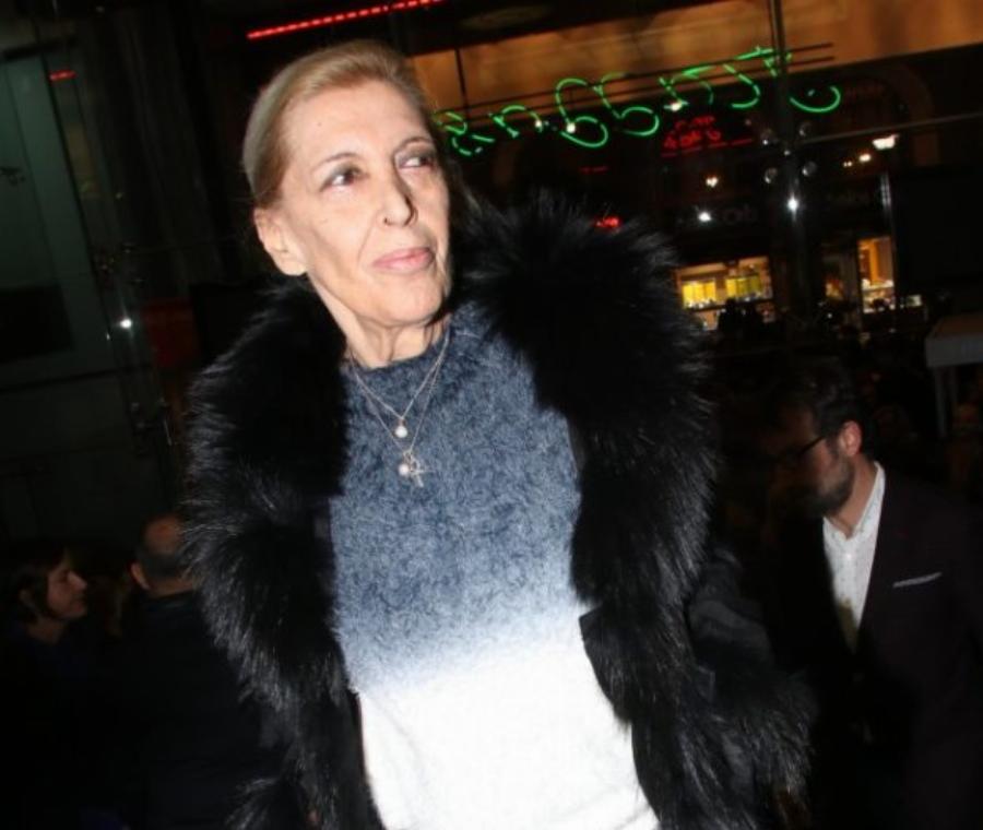 Θα μείνουν στις μνήμες μας: Οι 19 διάσημοι Έλληνες που έφυγαν από τη ζωή το 2022 και όλοι τους θρήνησαν