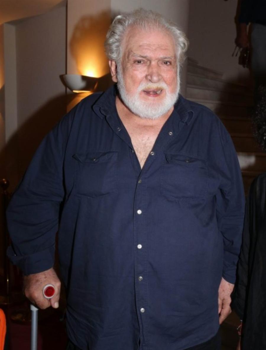 Θα μείνουν στις μνήμες μας: Οι 19 διάσημοι Έλληνες που έφυγαν από τη ζωή το 2022 και όλοι τους θρήνησαν