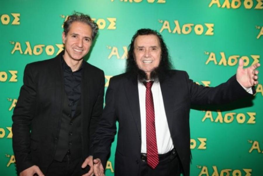 Θα μείνουν στις μνήμες μας: Οι 19 διάσημοι Έλληνες που έφυγαν από τη ζωή το 2022 και όλοι τους θρήνησαν