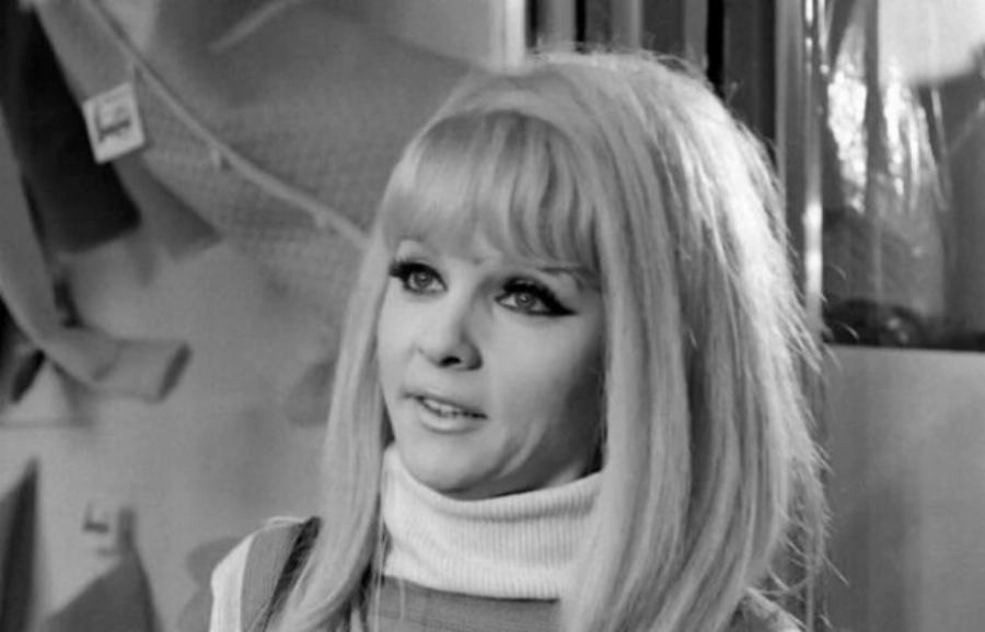 Θα μείνουν στις μνήμες μας: Οι 19 διάσημοι Έλληνες που έφυγαν από τη ζωή το 2022 και όλοι τους θρήνησαν