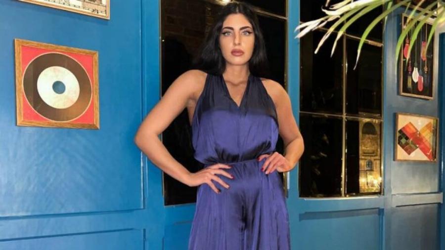 Με καταγάλανα μάτια και απαράμιλλη ομορφιά: Η κόρη του Παύλου Πολάκη είναι μια καλλονή σαν μοντέλο