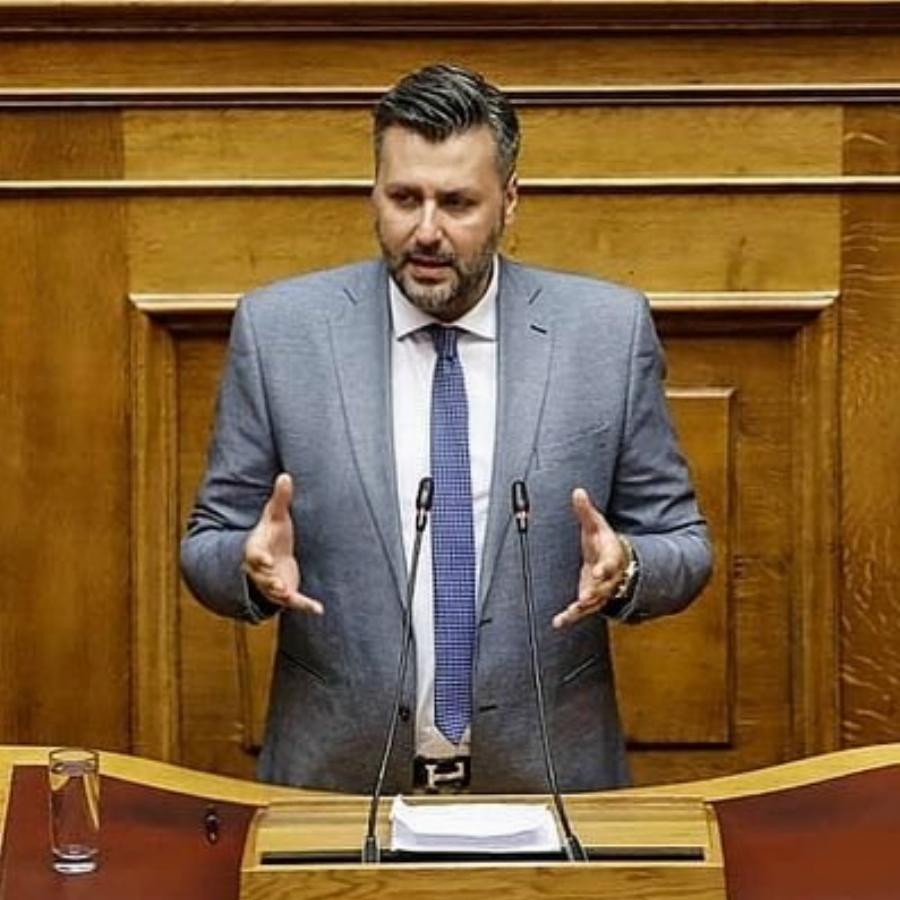 «Δίκασε» τον Τατσόπουλο και όλοι τον αποθέωσαν: Απαράδεκτο σχόλιο για τον «Άγιο Παΐσιο» εξόργισε τον Καλλιάνο