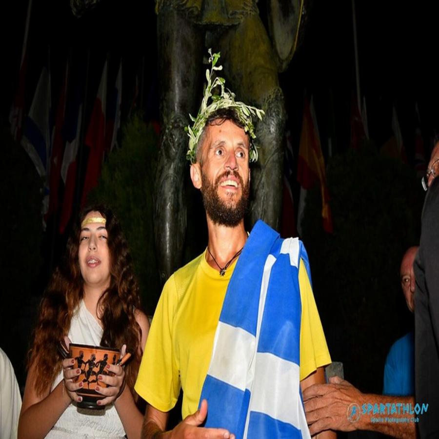 Μας κάνει περήφανους ο Φώτης Ζησιμόπουλος: Ο αστυνομικός που ξεκίνησε να τρέχει για πλάκα και έγινε δρομέας υπεραποστάσεων