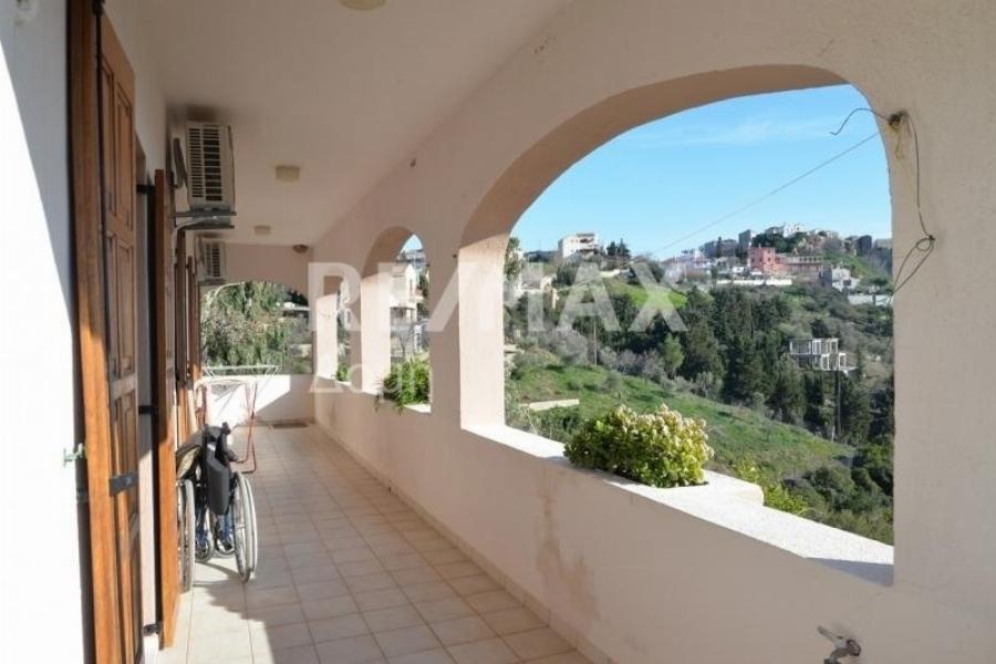 Οι γονείς της Καρολάιν έριξαν «μαύρη πέτρα»: Ο πατέρας της πήρε τη μεγάλη απόφαση και βάζει οριστικό τέλος στην Αλόννησο