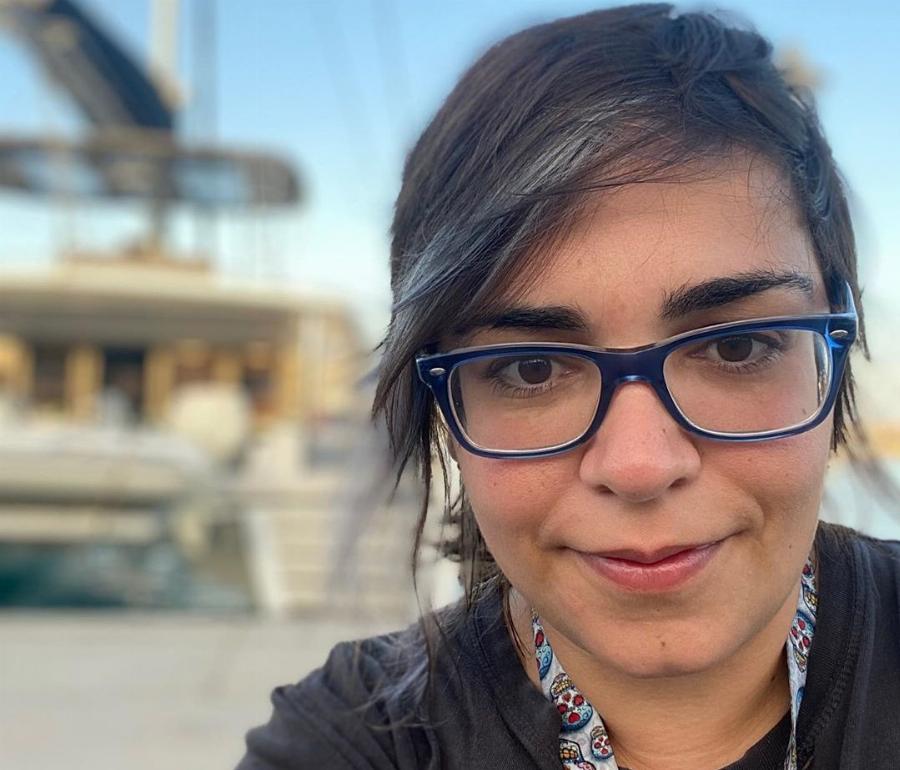 «Σουβλίζω μελιτζάνες, πιπεριές»: Η Ντέμη Γεωργίου εξηγεί πως κάνει Πάσχα ένας βίγκαν και δίνει συνταγές