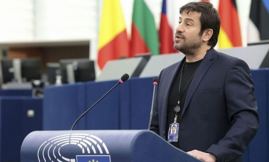 Έκανε την πρώτη του εμφάνιση ο Αλέξης Γεωργούλης: Στο ευρωκοινοβούλιο μετά τις βαρύτατες καταγγελίες σε βάρος του