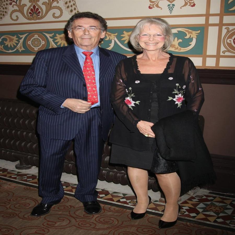 Τι απέγινε ο Ρόμπερτ Πάουελ μετά τον ρόλο του Χριστού: Η επιλογή για τον ρόλο, η προσωπική ζωή και ο γάμος πριν τα γυρίσματα