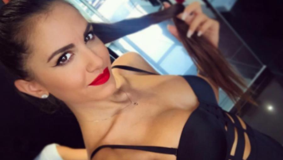 Καθηγήτρια μέχρι και σήμερα: Η εντυπωσιακή Ιταλίδα των 90’s, που «εξαφανίστηκε» από την ελληνική τηλεόραση παραμένει μια κούκλα